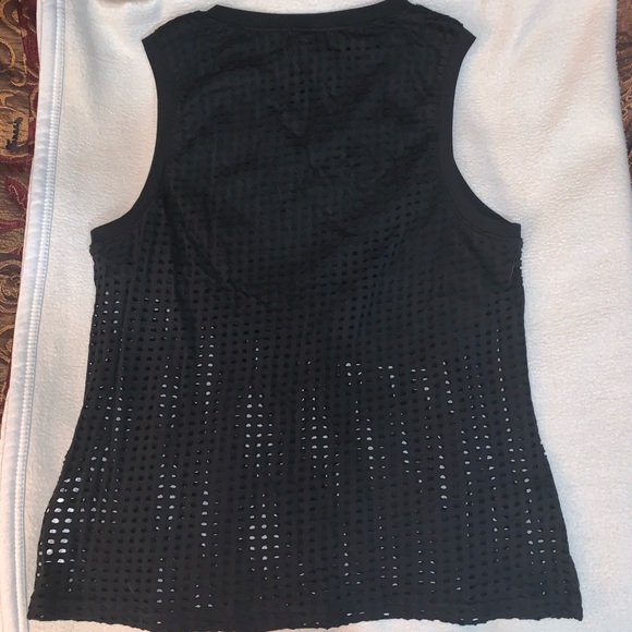 Fabletics Half Mesh Tank - Picture 3 of 3